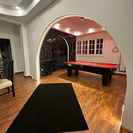 2 - Bedroom Apartment In The Heart Of Zamalek Visits Allowed Cairo Exterior photo