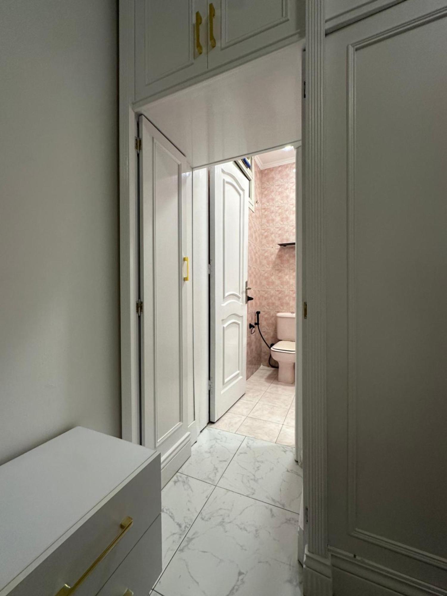 2 - Bedroom In The Heart Of Zamalek Visits Allowed Cairo