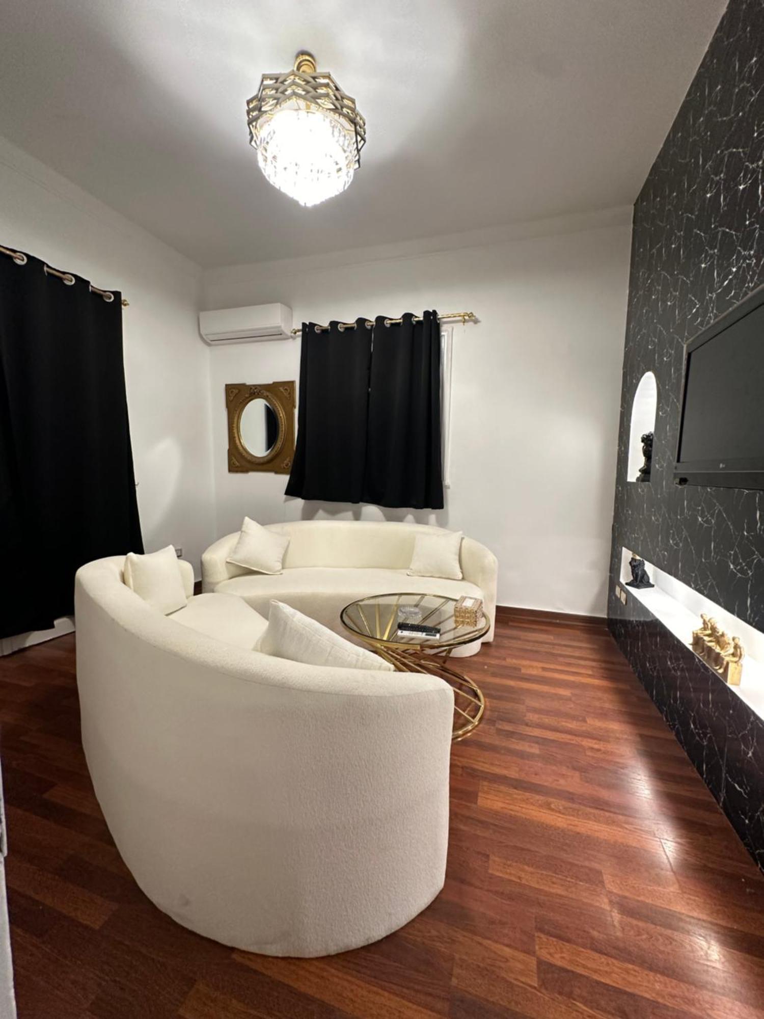 2 - Bedroom In The Heart Of Zamalek Visits Allowed * Cairo