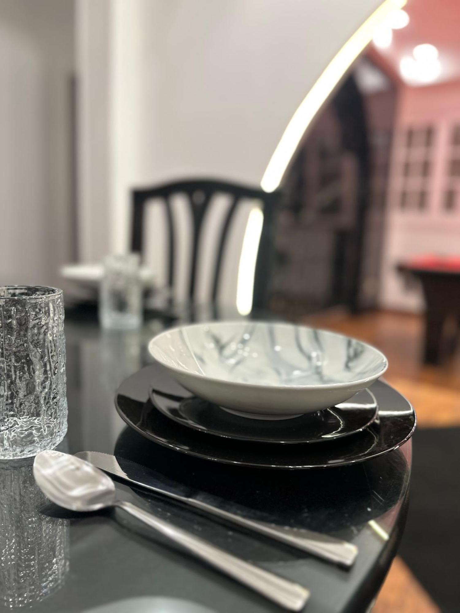 Apartment 2 - Bedroom In The Heart Of Zamalek Visits Allowed