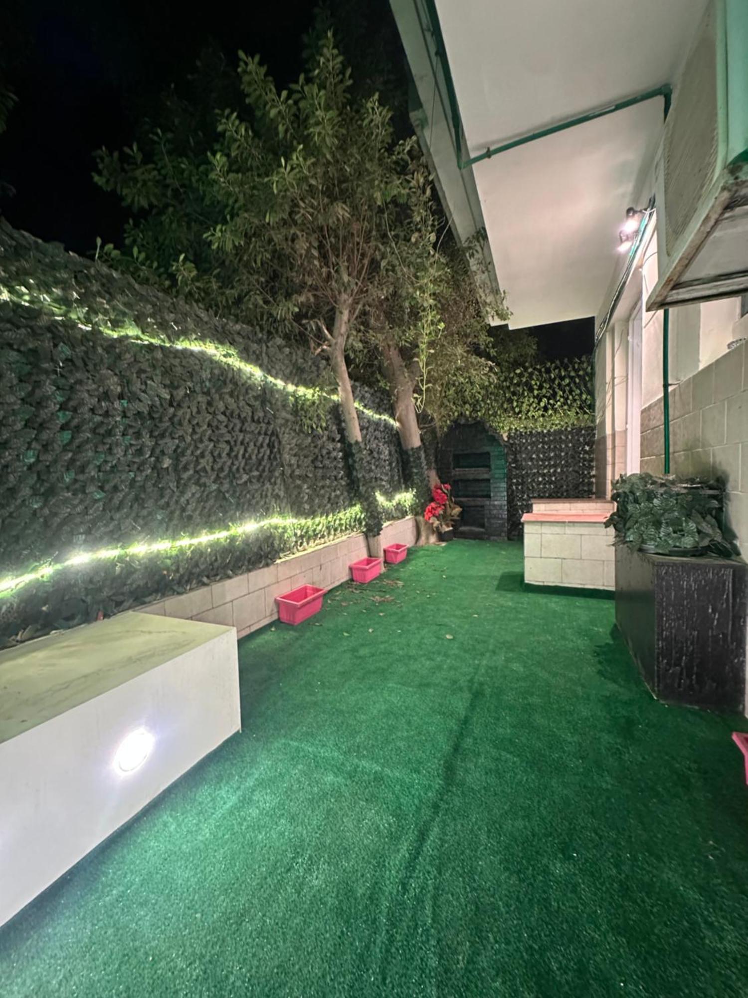 Apartment 2 - Bedroom In The Heart Of Zamalek Visits Allowed