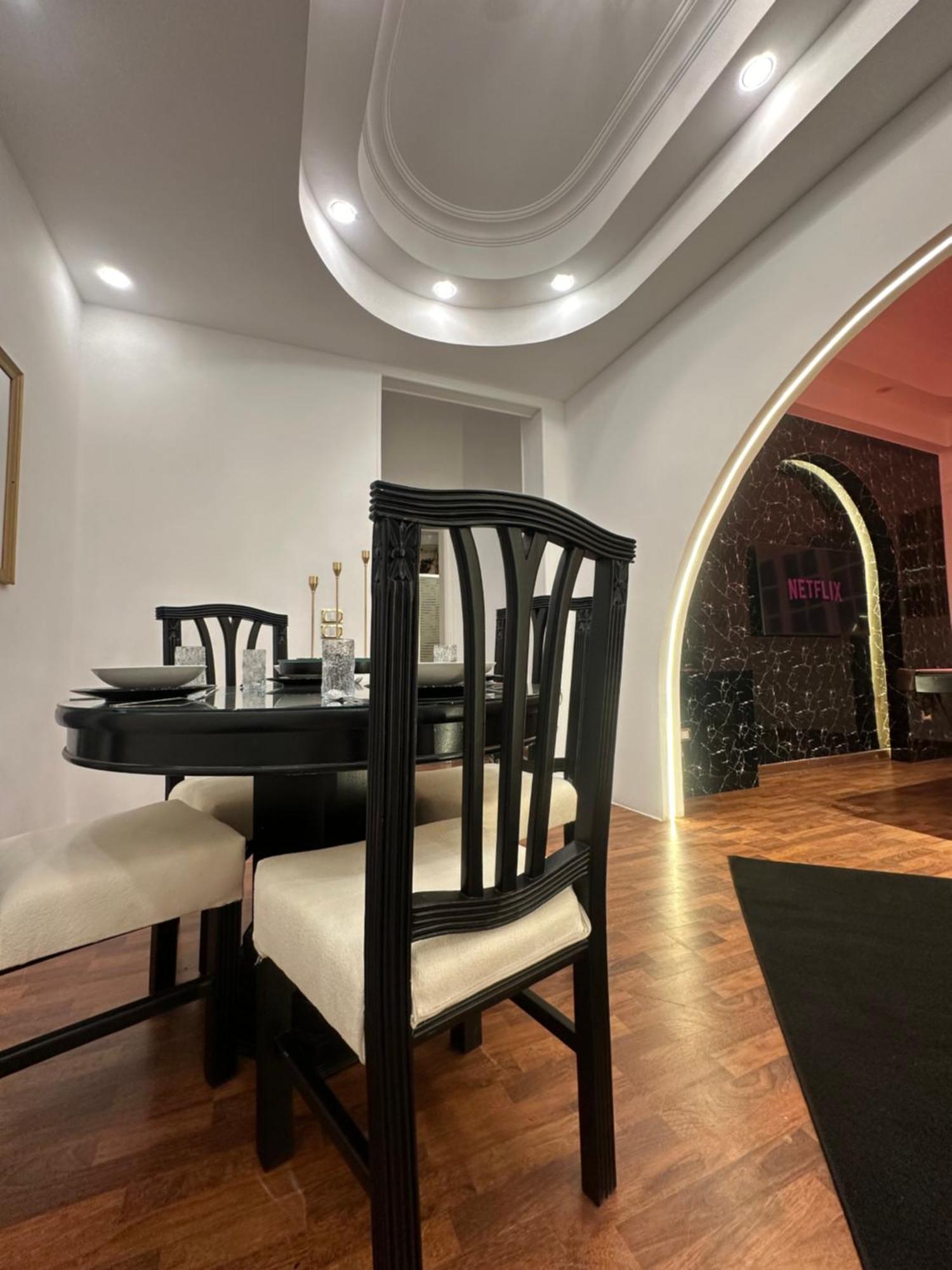 Apartment 2 - Bedroom In The Heart Of Zamalek Visits Allowed *