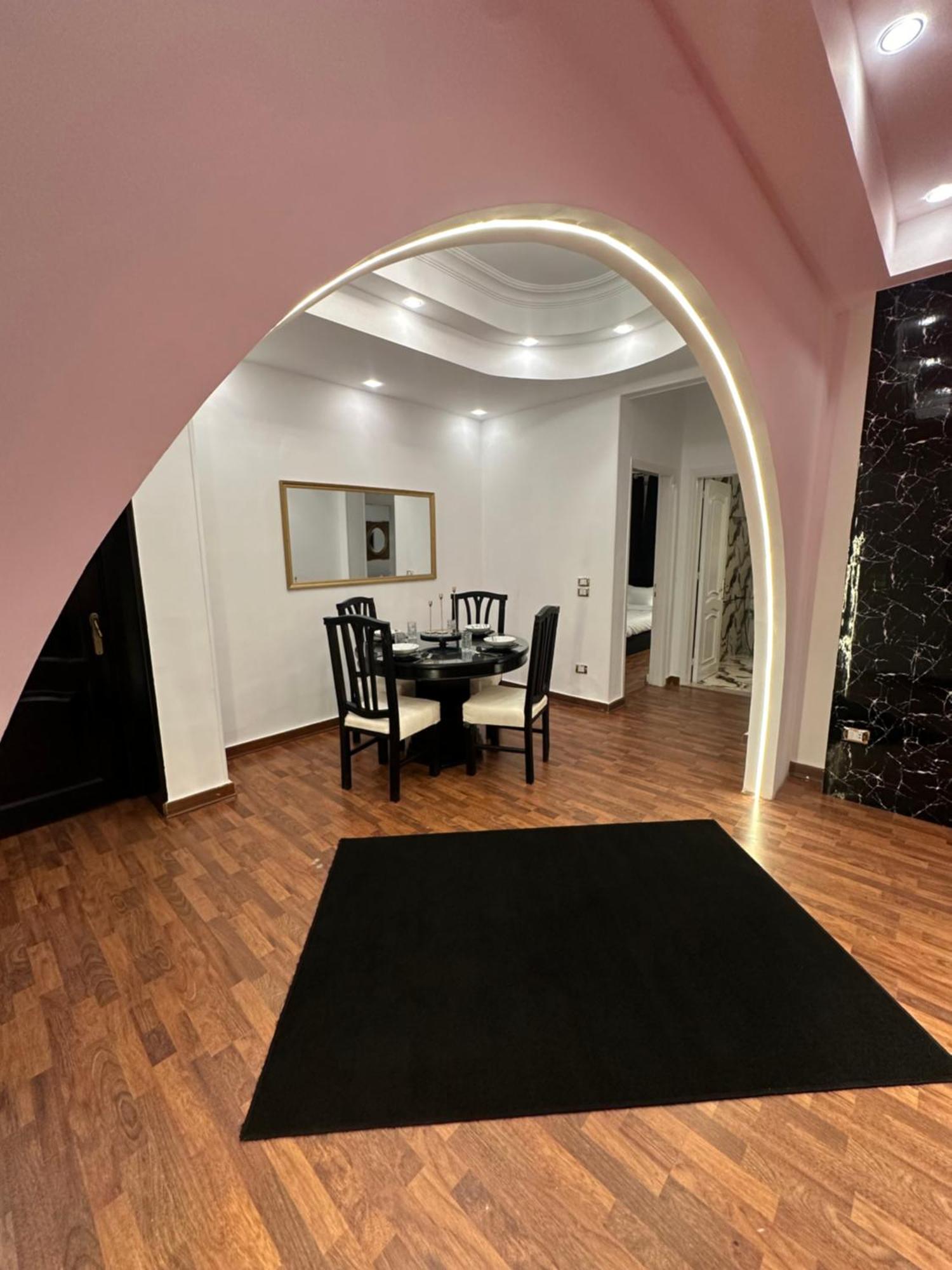 2 - Bedroom In The Heart Of Zamalek Visits Allowed *