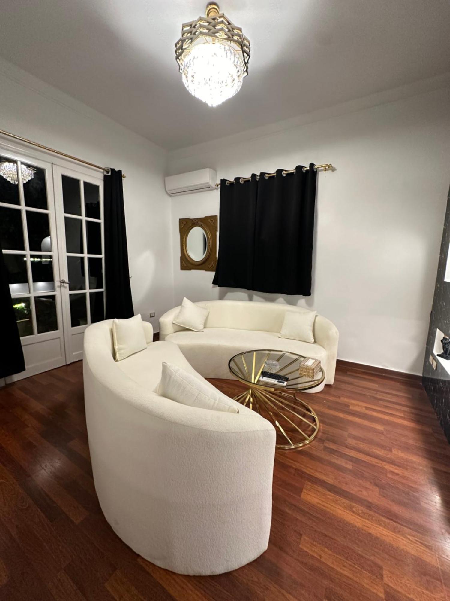 2 - Bedroom In The Heart Of Zamalek Visits Allowed Cairo